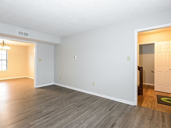 4th image of 9124 Lansburgh Ct