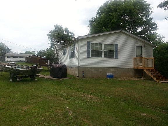 2nd image of 3400 Crescent Ave