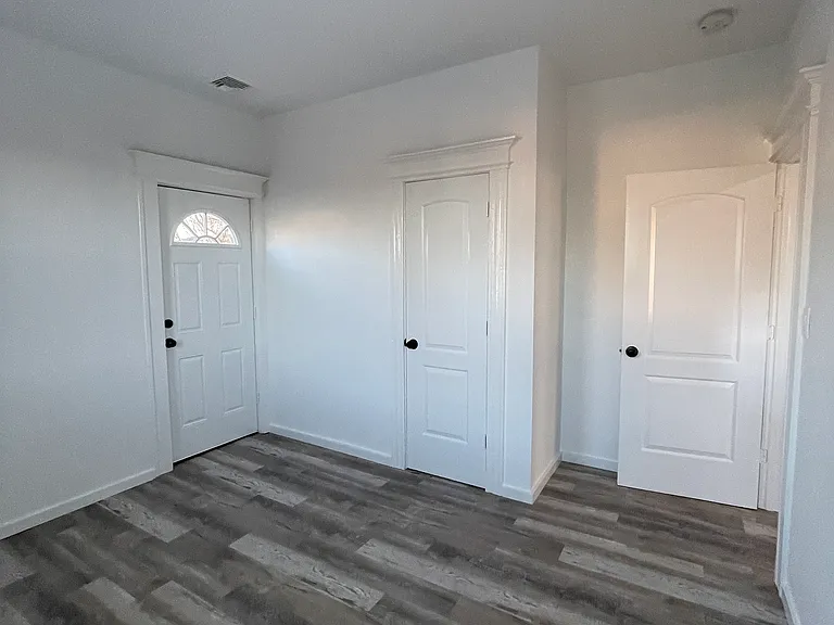 82-84 Beardsley St #1 — Photo 10