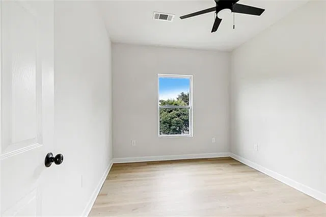 3 bed, 2.0 bath, 1029 sqft, $1,950 — Photo 2