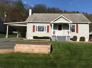 146 Sunrise Ave, Honesdale, PA 18431