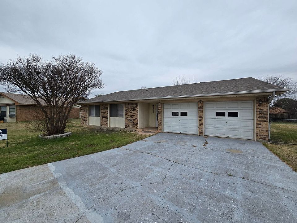 1st image of 1415 Circletree Loop