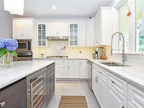 4th image of 481 Glen Hill Dr