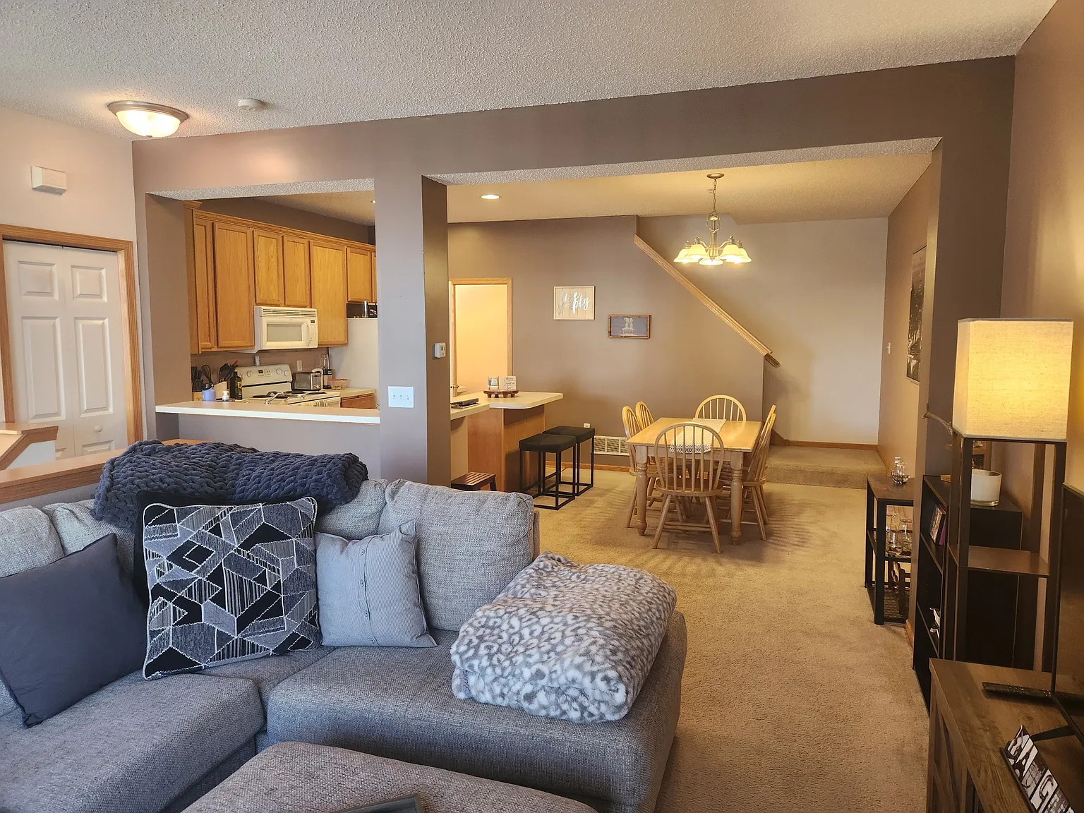 14494 Sumter Ave — Photo 2