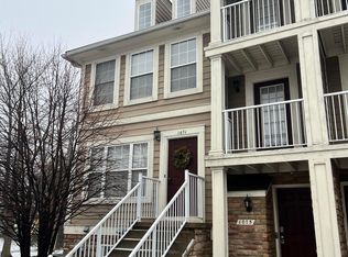 1075 Beaver Run, Troy, MI 48083
