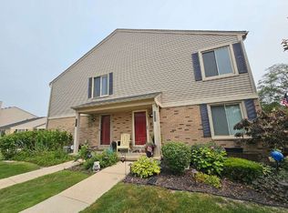 44621 Georgia Ct, Clinton Township, MI 48038