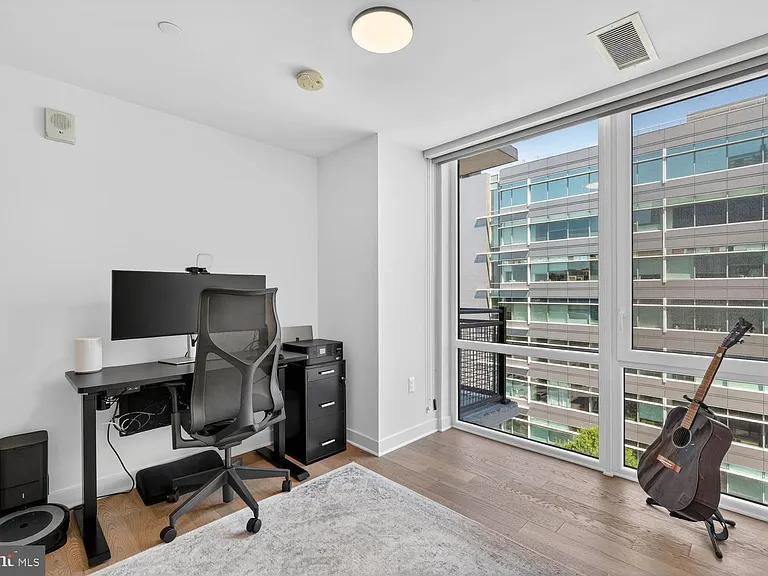 37 L St SE #802 — Photo 12