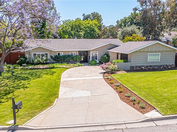 4th image of 2372 Shadow Hill Dr