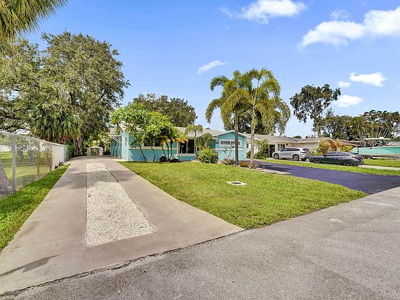3rd image of 5081 SW 29TH Way