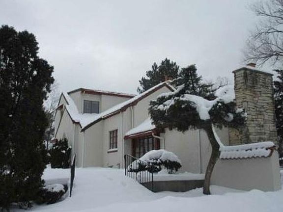 3rd image of 8 Calle View Dr
