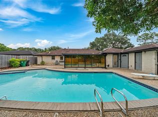 9022 Quebec Dr, Houston, TX 77096