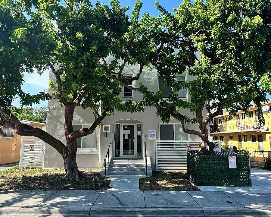 1631 NW 3rd St #5