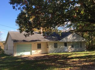 672 S Centerline Rd, Newaygo, MI 49337