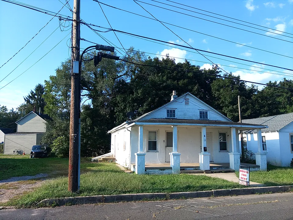 4 Fort Ave