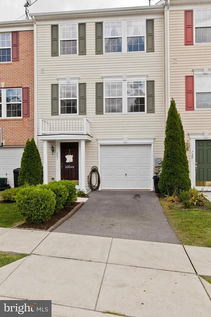 731 Monet Dr photo 1