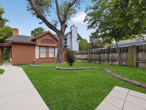2nd image of 11736 SPRING RIDGE DR