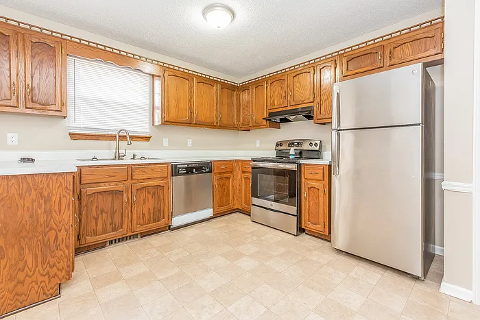 13092 Copperfield Ln — Photo 5