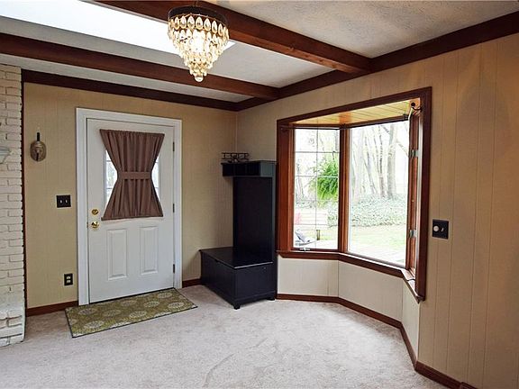 2nd image of 7364 Dawn Pl