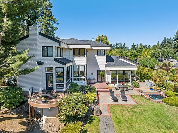 3rd image of 21950 Shannon Ln