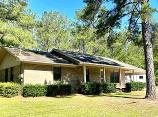 205 Spruce Dr, Andalusia, AL 36421