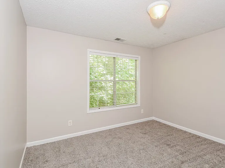 2498 Tolliver Dr — Photo 13
