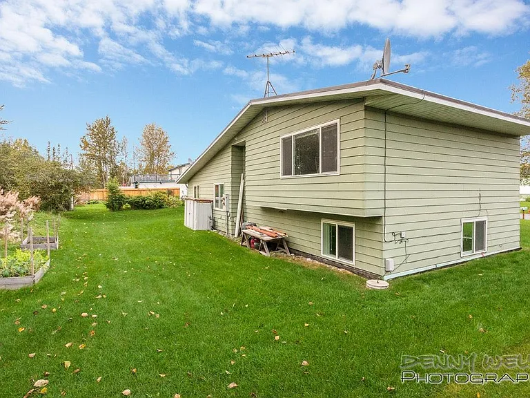 2110 Paxson Dr #B — Photo 12