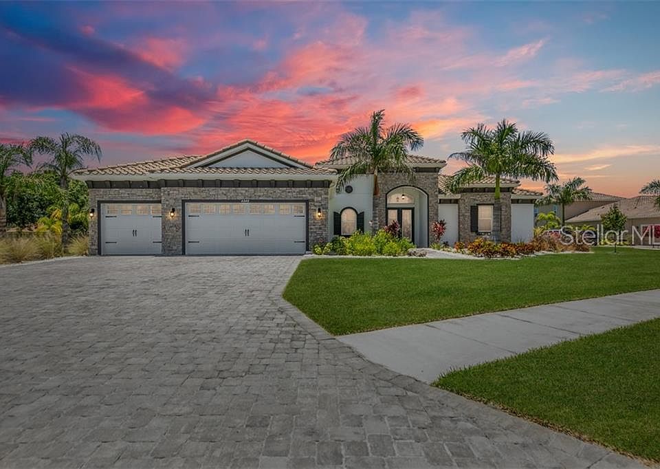 1st image of 4848 Vasca Dr