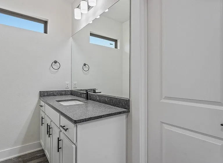 86 N Banner Ave — Photo 10