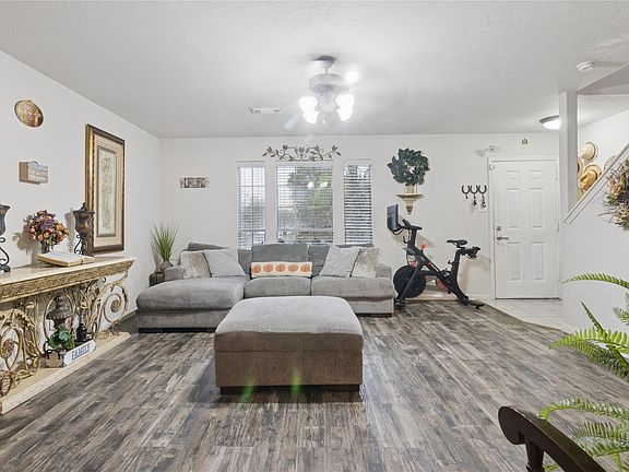 4th image of 7806 Tamora Ln