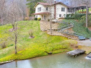 235 Williamson Dr, Franklin, NC 28734