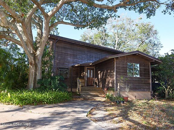4th image of 3140 Demaret Dr