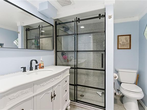 2nd image of 9207 W 97th St