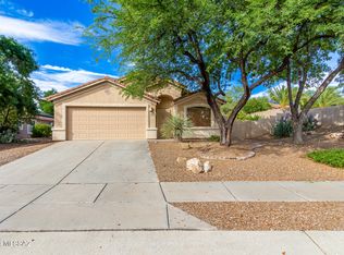 2535 E Petroglyph Ln, Oro Valley, AZ 85755