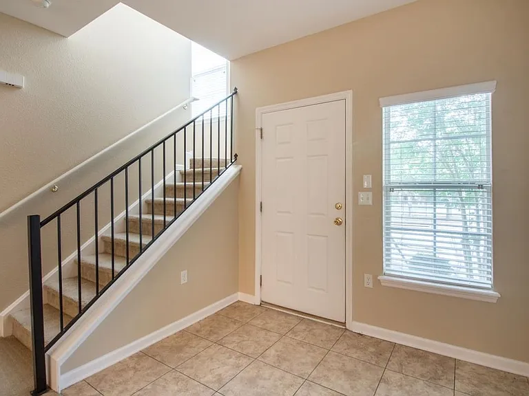 2293 Del Carmel Way — Photo 7