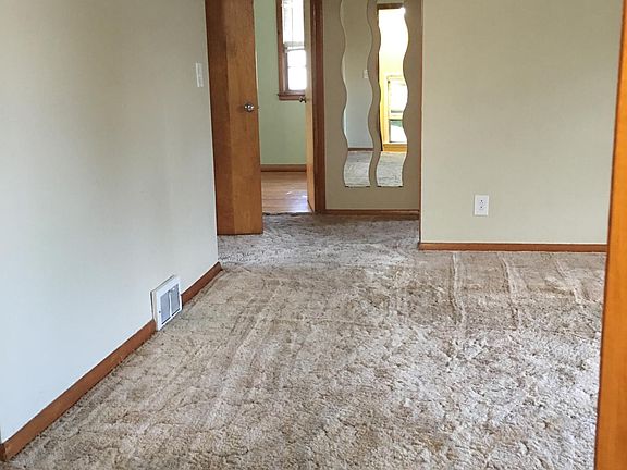 4th image of 432 Dorrance Ave