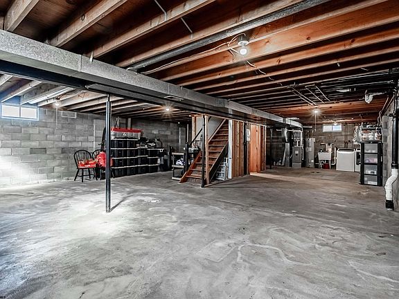 5th image of 622 Bel Air Dr