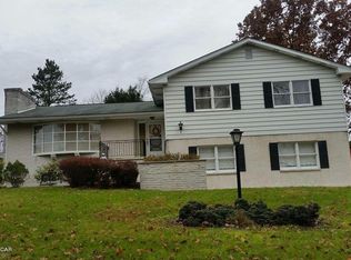 618 E Grove St, Nanticoke, PA 18634