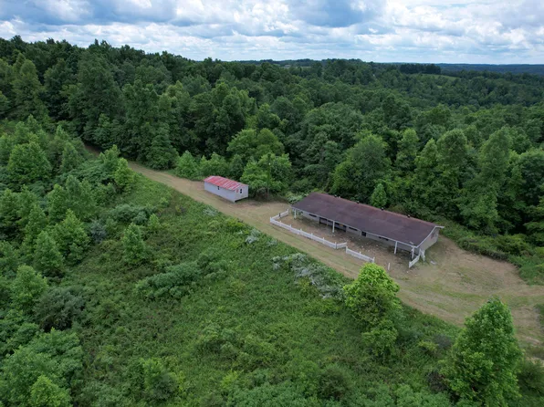 10080 Oak Grove Rd, Morehead, KY 40351