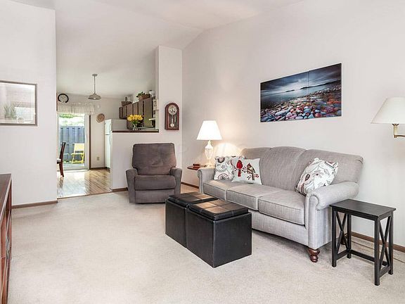 3rd image of 740 Timber Way Dr #9-A