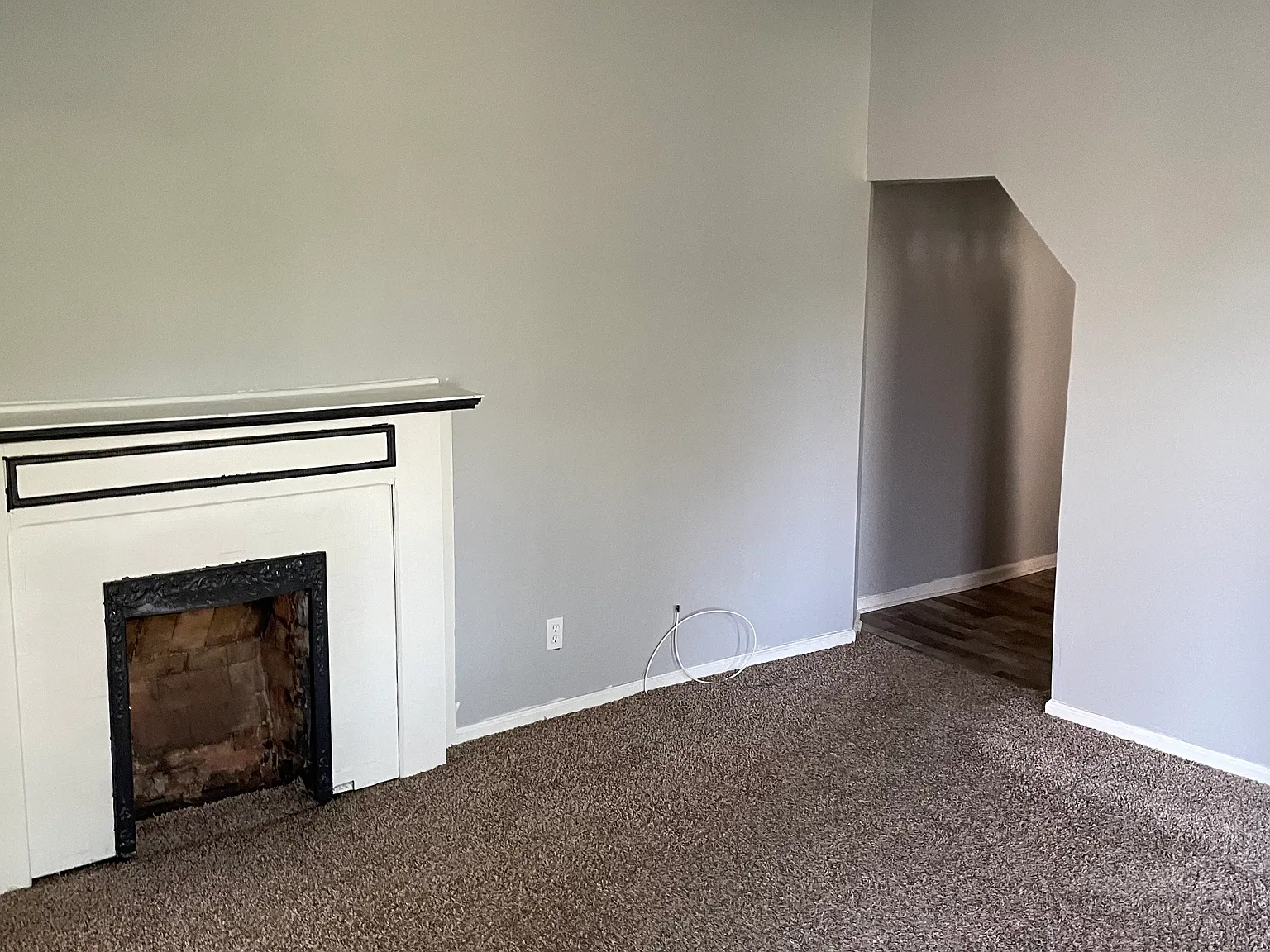 435 Moxahala Ave — Photo 2
