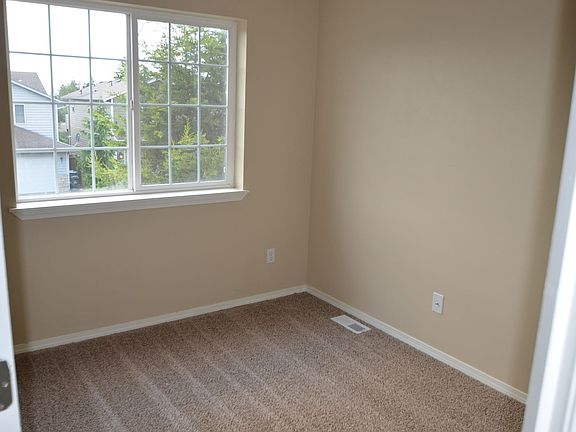 5th image of 5313 80th Ave NE