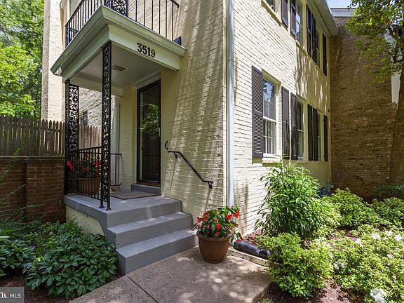 3rd image of 3519 Chevy Chase Lake Dr #1001