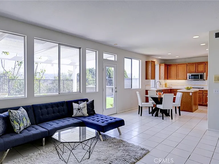 20340 Channing Ln — Photo 11