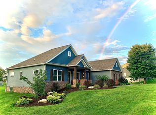 551 Sleepy Hollow Dr, Uniontown, OH 44685