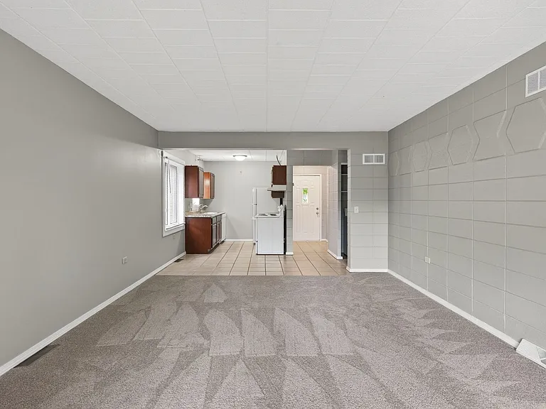 1127 Raymond Ave — Photo 11