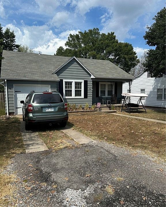 1st image of 2311 S South St
