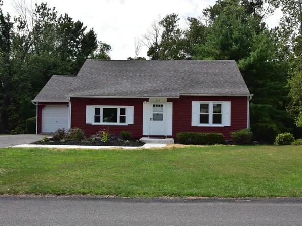 24 Hillcrest Dr, Dallas, PA 18612