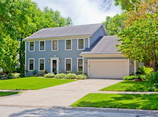 1394 Deep Run Rd, Naperville, IL 60540