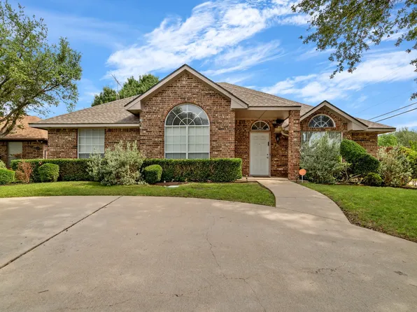 6825 Hyacinth Ln, Dallas, TX 75252