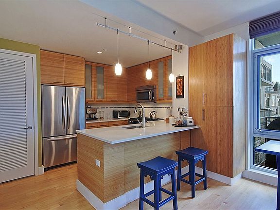 3rd image of 410 4th Ave Unit 4D